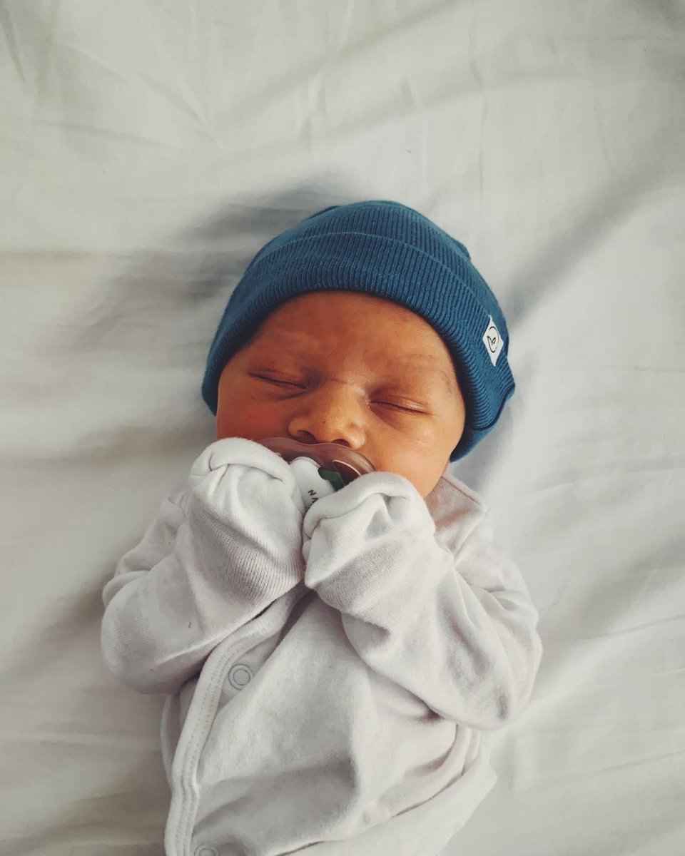 jennadelaurier's tweet photo. Luke Bilyk is a dad?!?!?! https://t.co/K5iSSKACRp