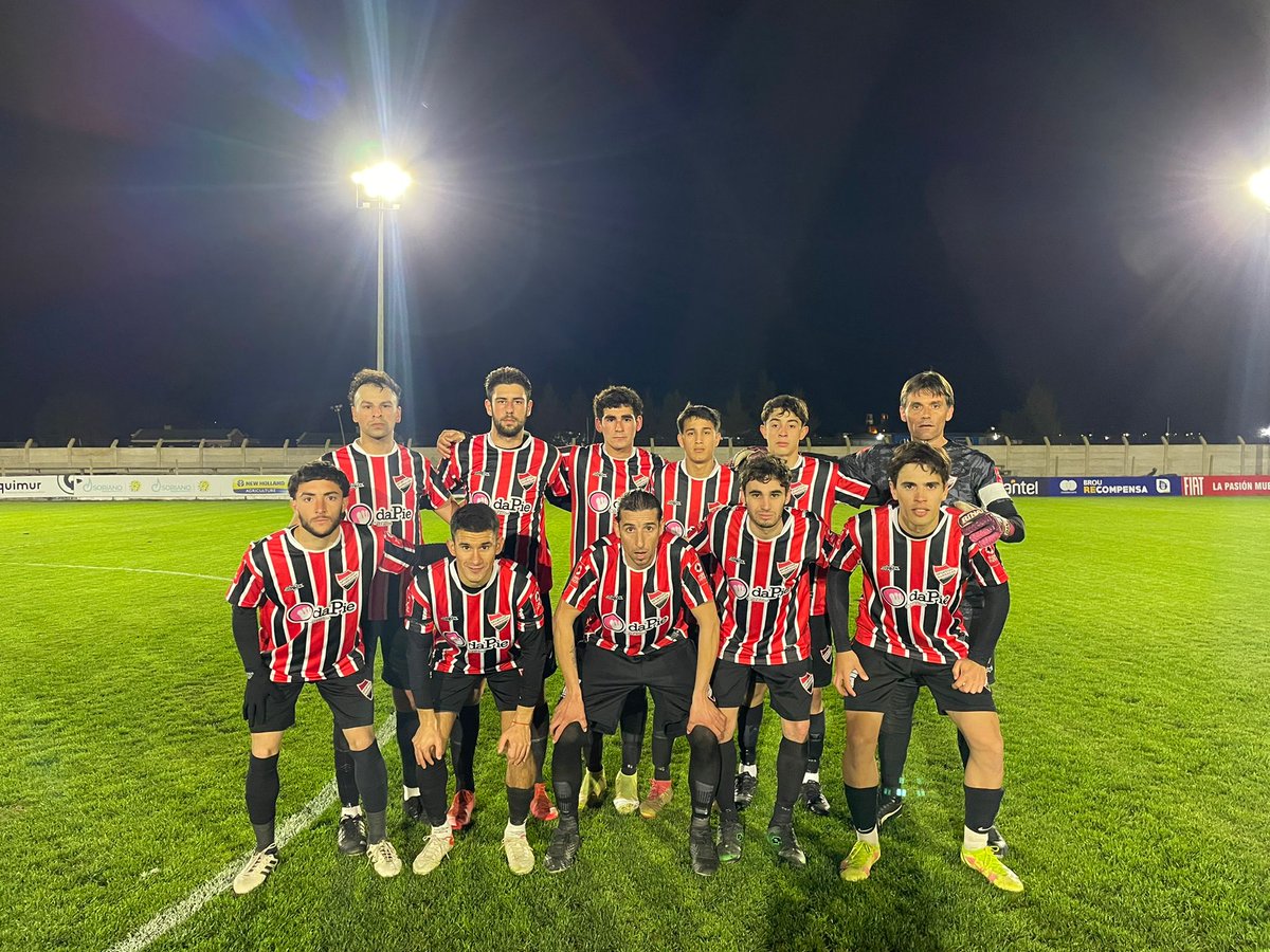 barracasdolores's tweet photo. #Local Final en el Templo Cerealero. GANO BARRACAS! Fue 5-1 ante Danubio por la Fecha 5 del Clausura
⚽⚽ @tranque10
⚽ A. Mazzoni
⚽ F. Casanova
⚽ H. Machado
Volvemos a liderar el Acumulado.
En la próxima fecha enfrentamos a #LaVillaFC El local no para.
#VamosPorLa42
🔴⚪⚫ https://t.co/rINeyo6NHo