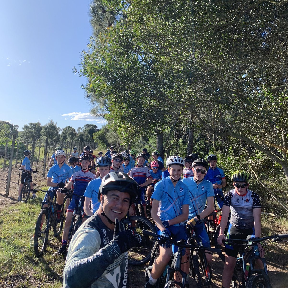 _RushSports_'s tweet photo. It was an absolute cracker of an afternoon yesterday where Pottie and Oli Munnik hosted a Scholars MTB Ride on the flowing trails at Norm Hudlin outside P.E.

Thanks to all of the youngsters who made it such a memorable day 😎

#WeRide @signalbikes @maxxistires 🚲💨🇿🇦 https://t.co/9365trBNZZ
