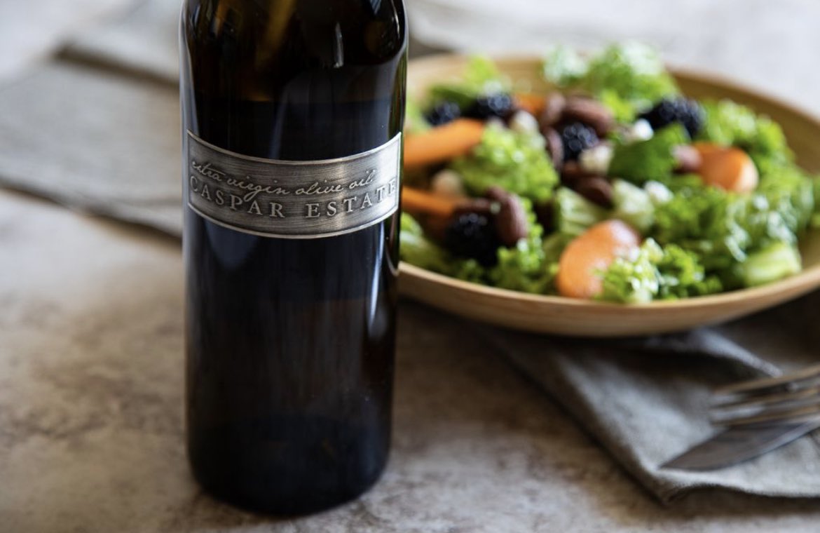 Summer salads are even better with our <a href="/casparestate/">Caspar Estate</a> extra virgin olive oil. What is your fav salad?
<a href="/lori_rice/">Lori Rice</a> shows off her culinary &amp; photo skills with this one.
#cagrown #ccof #organicfarming #organicfood #extravirginoliveoil #summersalad #eatfresh #foodporn #evoo #evooil