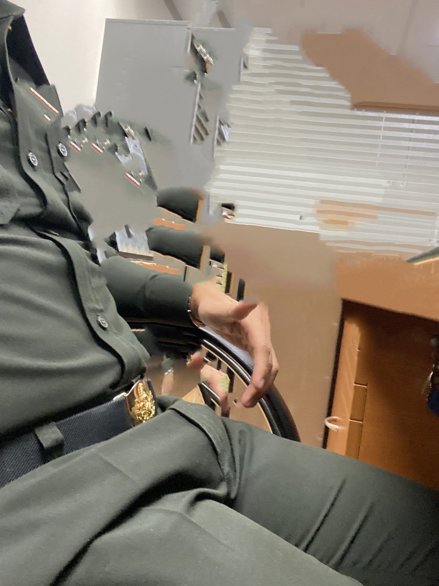 bisolider's tweet photo. ทำไมรู้สึกอึดอัดจังวะ😁😁 https://t.co/8BPVcMKFkv