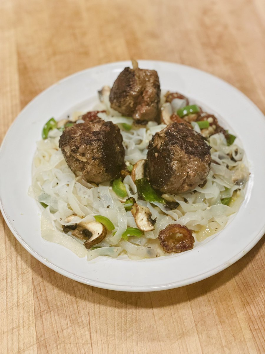eatsbyparker's tweet photo. ancestral blend beef meatballs stuffed with onions, rosemary and thyme. spicy garlic @miraclenoodle with mushrooms, jalapeños, mint and chopped dates. https://t.co/bkUxruX8Rd