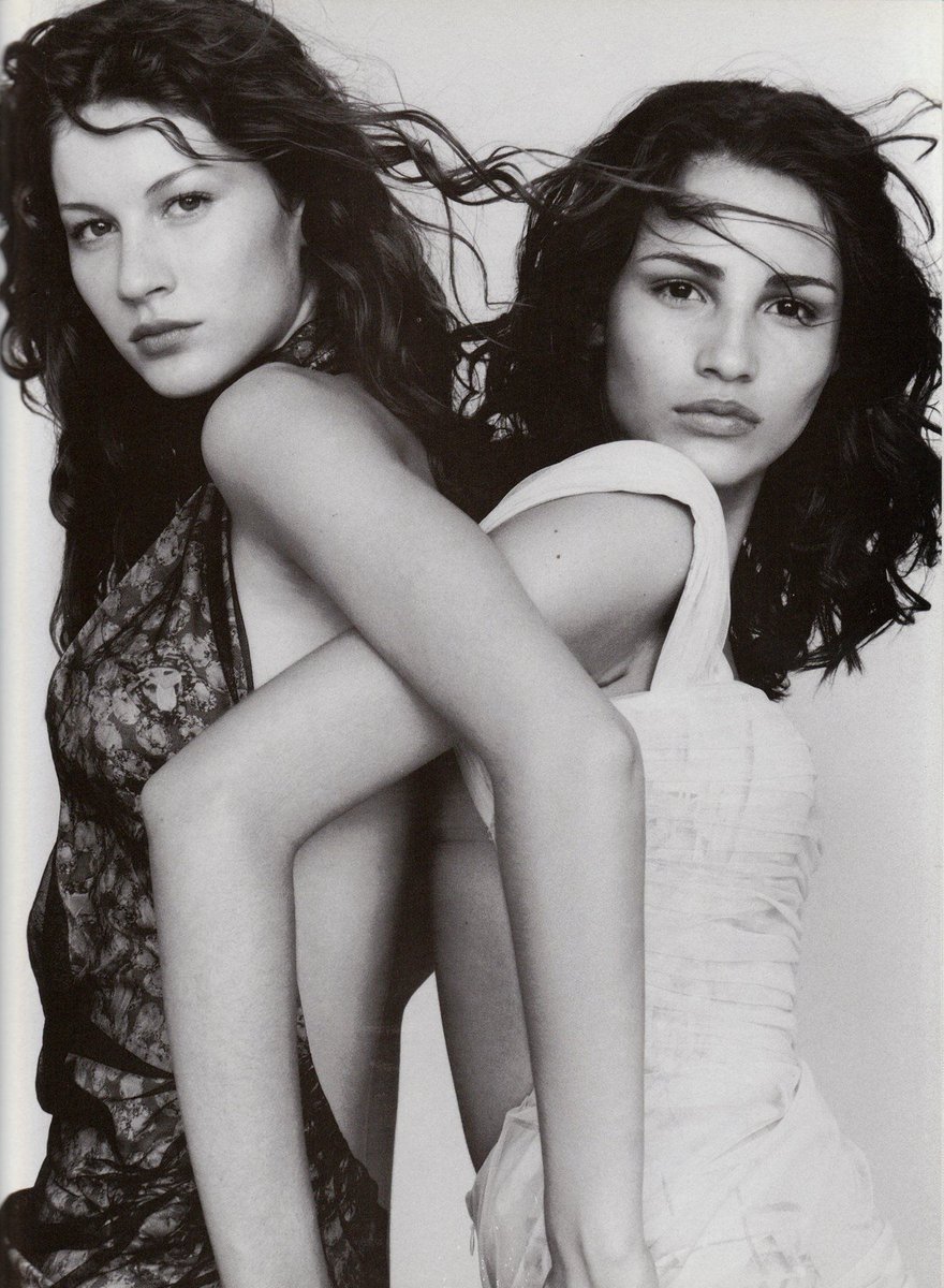honeycomentar's tweet photo. Gisele Bundchen e Fernanda Tavares https://t.co/v9T3BXw7aj