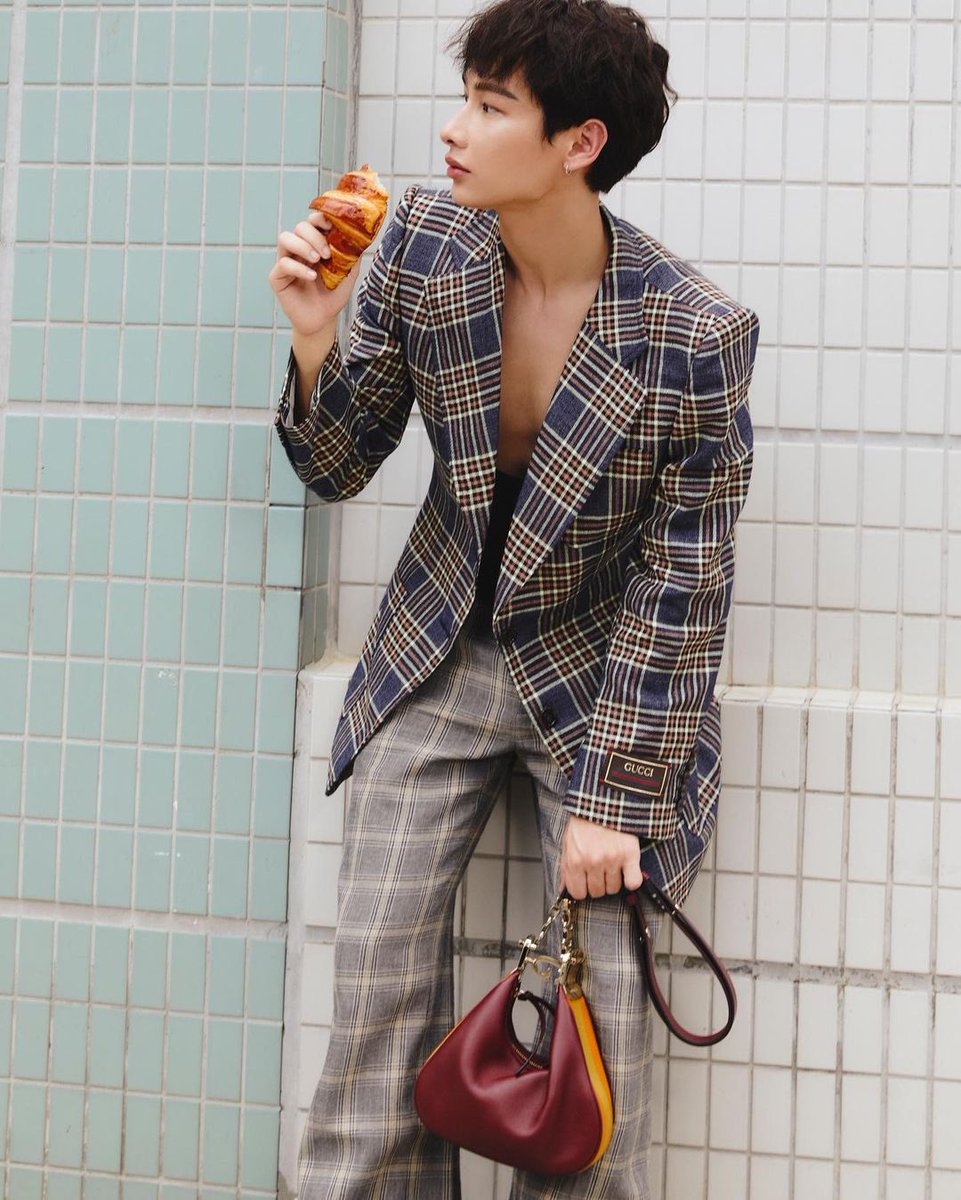 offguning's tweet image. OMG