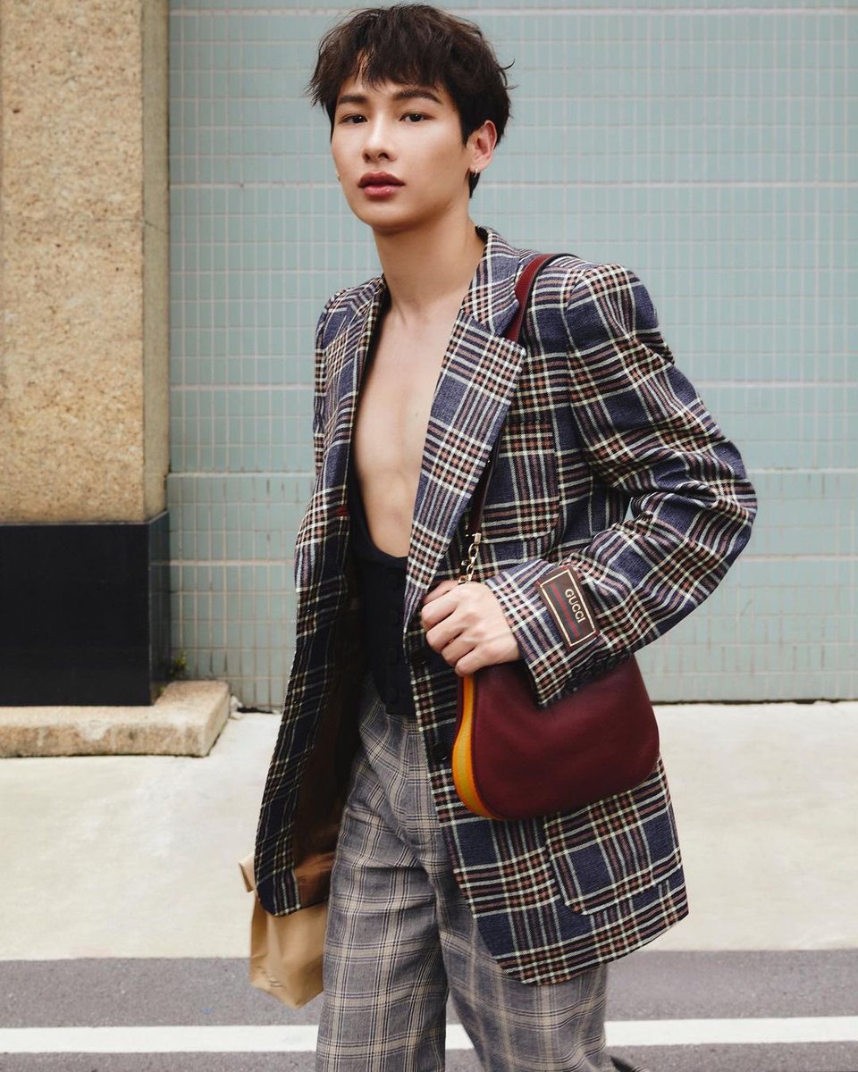 offguning's tweet image. OMG