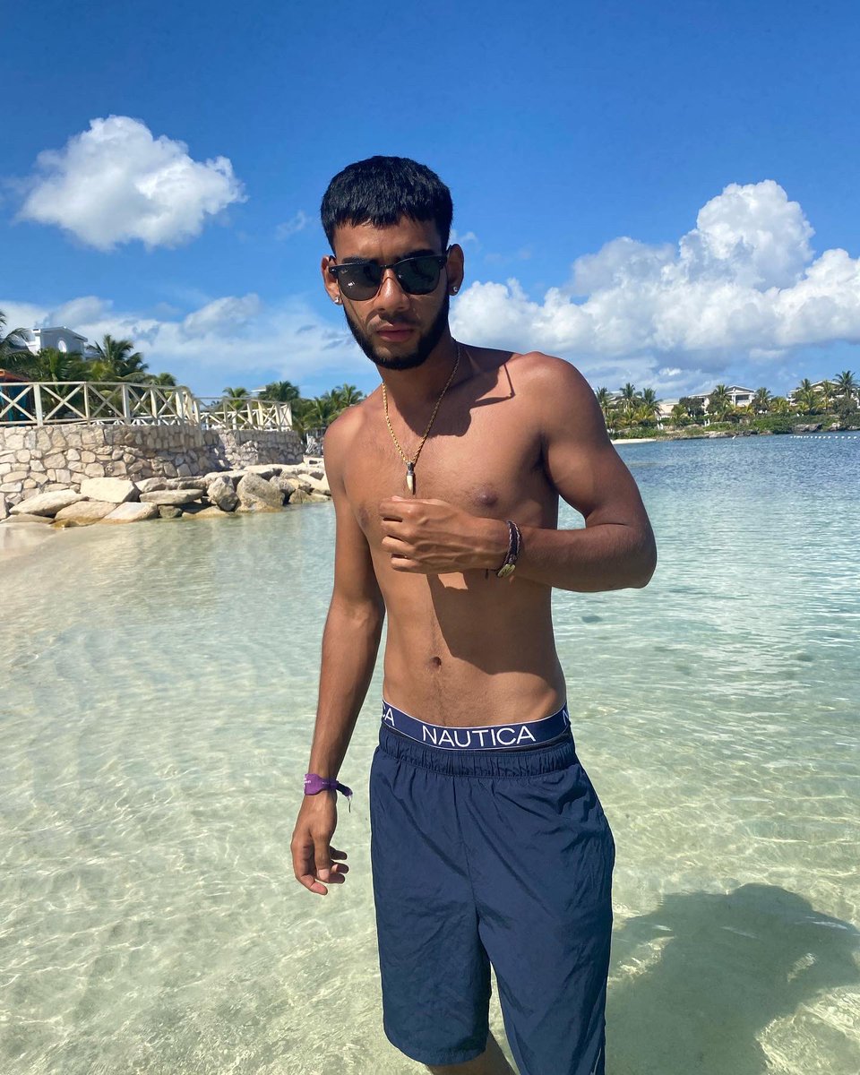 TejKP99's tweet photo. Jamaica is absolutely beautiful. The culture and the people are amazing in every way. 
Big up to all my Jamaicans! I love you guys ❤️🇯🇲 https://t.co/oIP8ihGEeQ