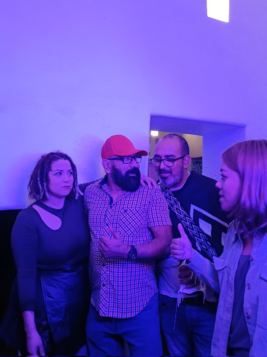 AndresCostSLP's tweet photo. El atrás de cámara de un spot publicitario #Bovedas #MiercolesDeBarbas #MiercolesDeGanarSegidores https://t.co/fqGDKIui8u