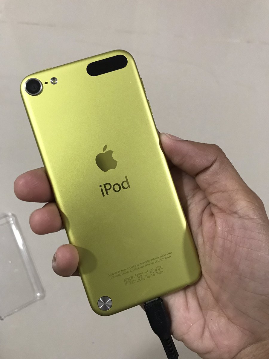 helloyoyeahh's tweet photo. iPod touch gen5 (32gb) ไม่มีกล่องแถม🙇‍♀️
💛1550b.-(ตัวเครื่อง+สายชาร์จ+เคส รวมส่ง)

ความจุ 32 gb 
รายละเอียดและรูปเพิ่มเติมในเธรด

#ipod #ipodtouch #ipodtouch5 #ipodtouch532gb #ไอพอด #ไอพอดทัช #ไอพอดราคาถูก https://t.co/K3d1drfxwv