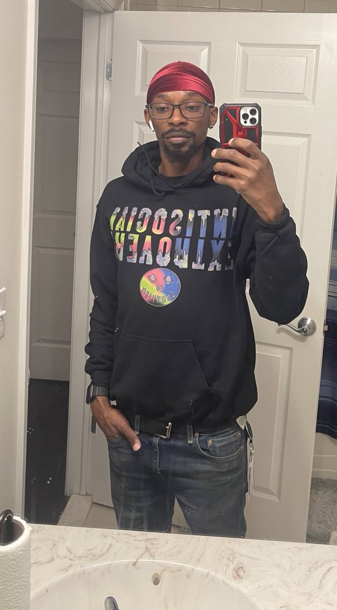A_Elite_Phoenix's tweet photo. Just opened my hoodie! This shit is sooo 🔥!! @Donn_Knee 
#AntisocialExtrovert #Donnyism https://t.co/DakmBTRlCk