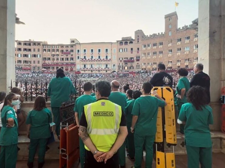 Il bilancio del 118 in piazza durante il Palio - ilcittadinoonline.it/cronaca/siena-…