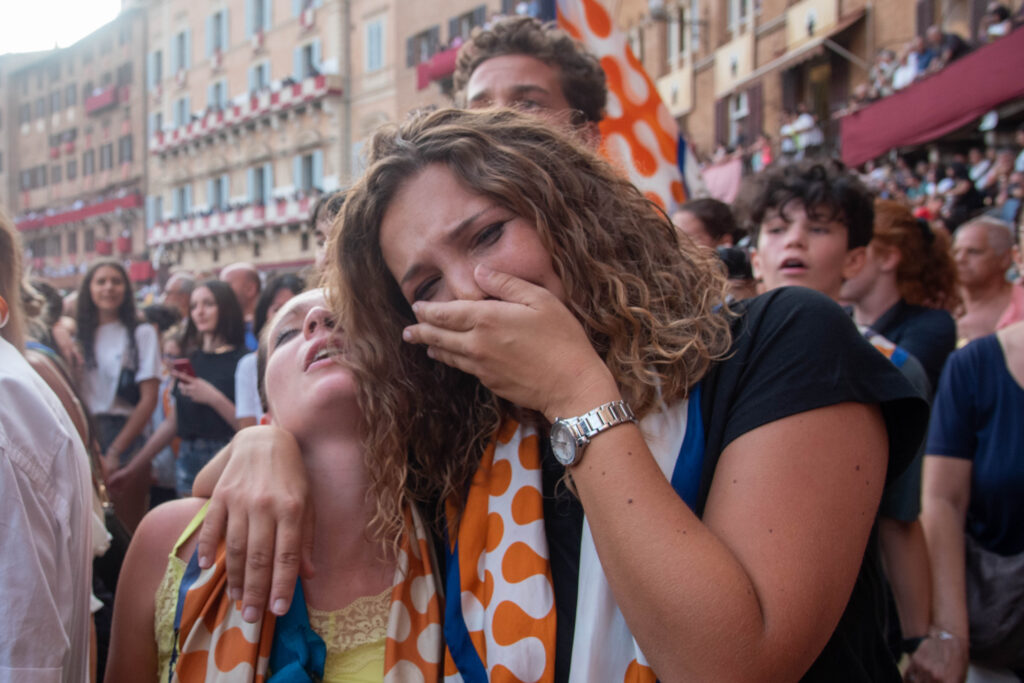 Leocorno: una gioia incontenibile - ilcittadinoonline.it/palio-contrade…