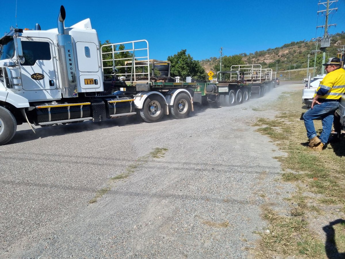 qta_trucking's tweet photo. Helping our members navigate the tight turns - Some pics of this mornings on-road heavy vehicle simulation we coordinated with a couple of our members to help solve some local access issues in Townsville. Coordinated with @TSVCouncil @NHVR
#roadaccess #permits #qta https://t.co/RWDFrxUyBk