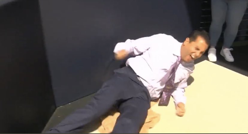 dabeardedfellow's tweet photo. @ChadMoriyama This is when he realized, he done F***ed Up. 🥹😂 https://t.co/LP2707kzxR