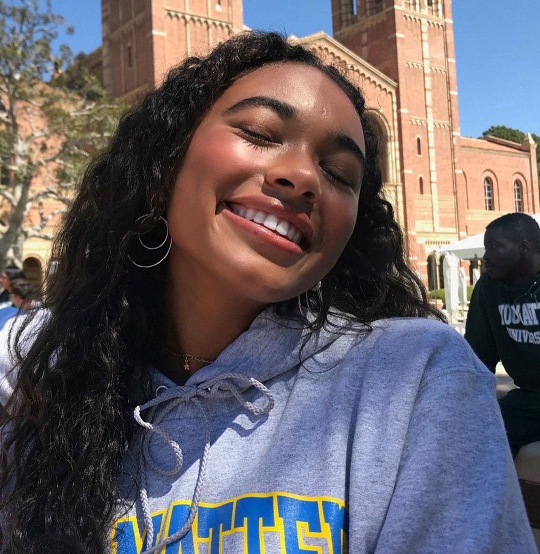 the #PLLOriginalSin finale is almost here, so i wanted to make a lil 🧵 abt the person who inspires me the most: <a href="/ChandlerLKinney/">Chandler Kinney</a>!!💖 when i saw u were gonna be in PLLOS i had no idea if i’d like it, but here we are now and i have never been more proud of u chandler.💗 (+)