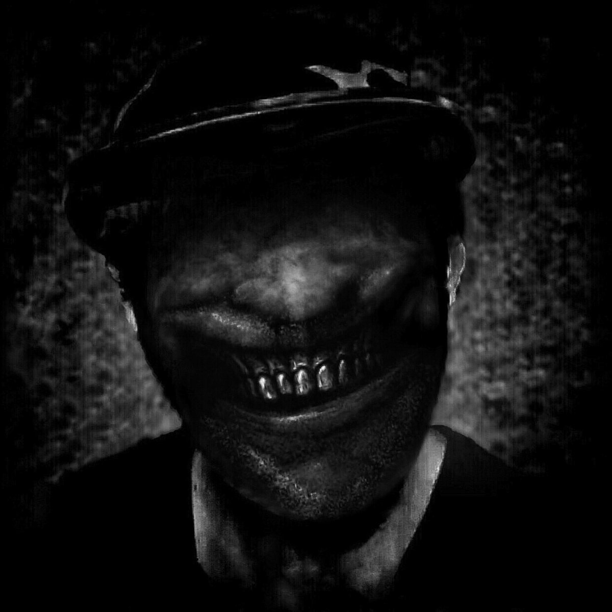 Chapter 1 : Knock Knock Knock

It's behind the door

029 : MAFIA Smile XXVI      0.0666 $ETH

29th night : Hey, don't be afraid, kid. I'm just here to greet you as a victim, that's all.

opensea.io/assets/ethereu…

Story from the Dark. #8mm #filmnoir