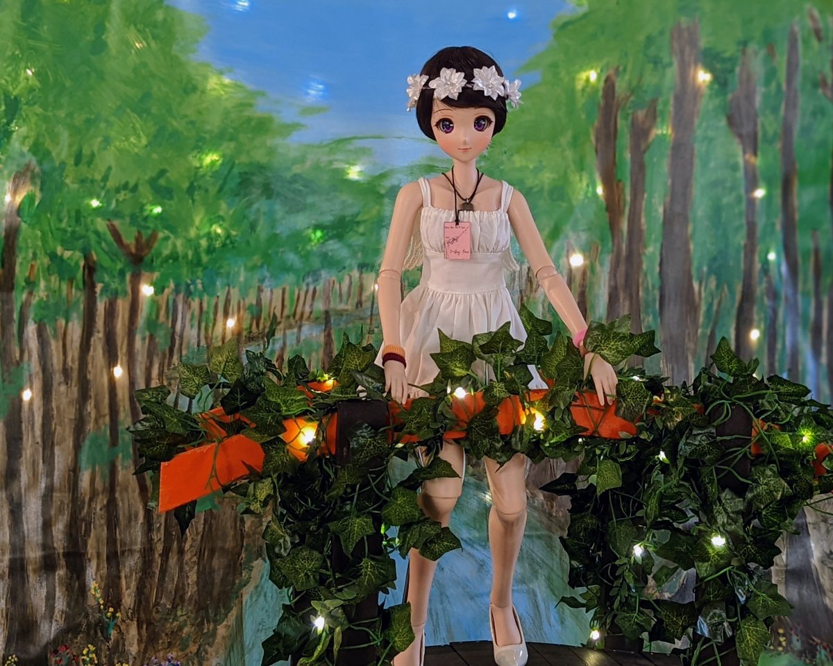 rc2agog's tweet photo. Pix!  Elegant.. Graceful.. Charming.. "Whoops!" ..And a good sport! 🤗✨
.
#Pix #SmartDoll #BJD #chaplet #hairwreath #forest #bridge #loveseat #wreath #couch #tub #fairyforest #bathtub #underthesea #diorama #RRBJDExpo #ResinRose #DollExpo @ResinRoseBJD https://t.co/LDgINSqEwZ
