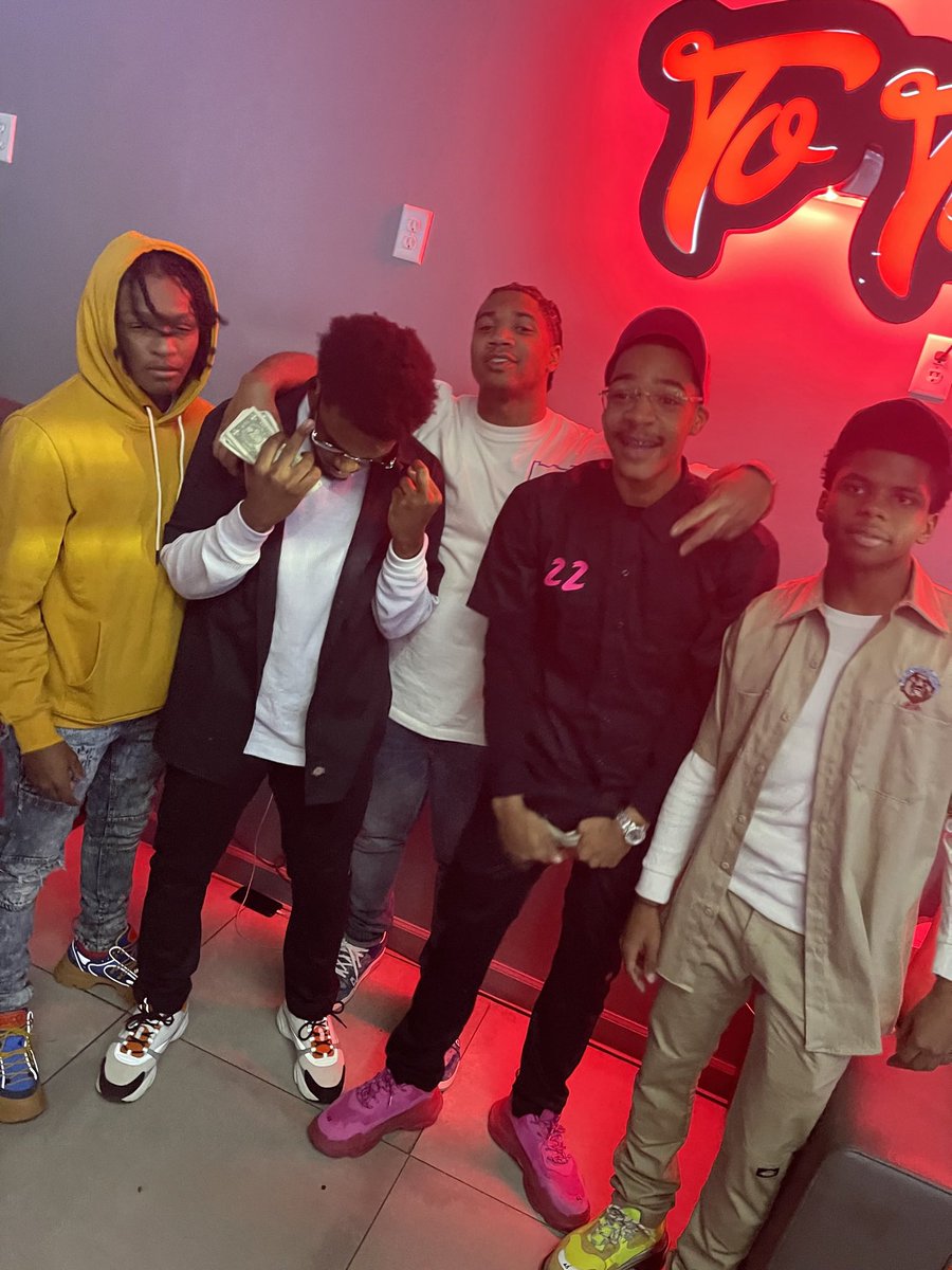 PAIDCHRI3's tweet photo. 🆗🆒 https://t.co/tc45wKs1UG