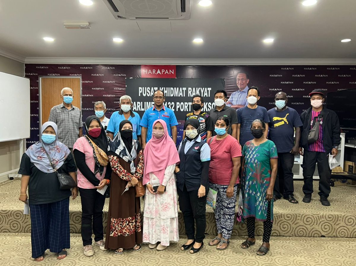 TambunP63's tweet photo. Pejabat Parlimen Port Dickson pada hari ini menyampaikan sumbangan kebajikan kepada 30 buah keluarga yang memerlukan. Sumbangan berupa wang saku ini diharapkan sedikit sebanyak dapat membantu para penerima.
#ParlimenPD
@anwaribrahim https://t.co/L27goJsSuG