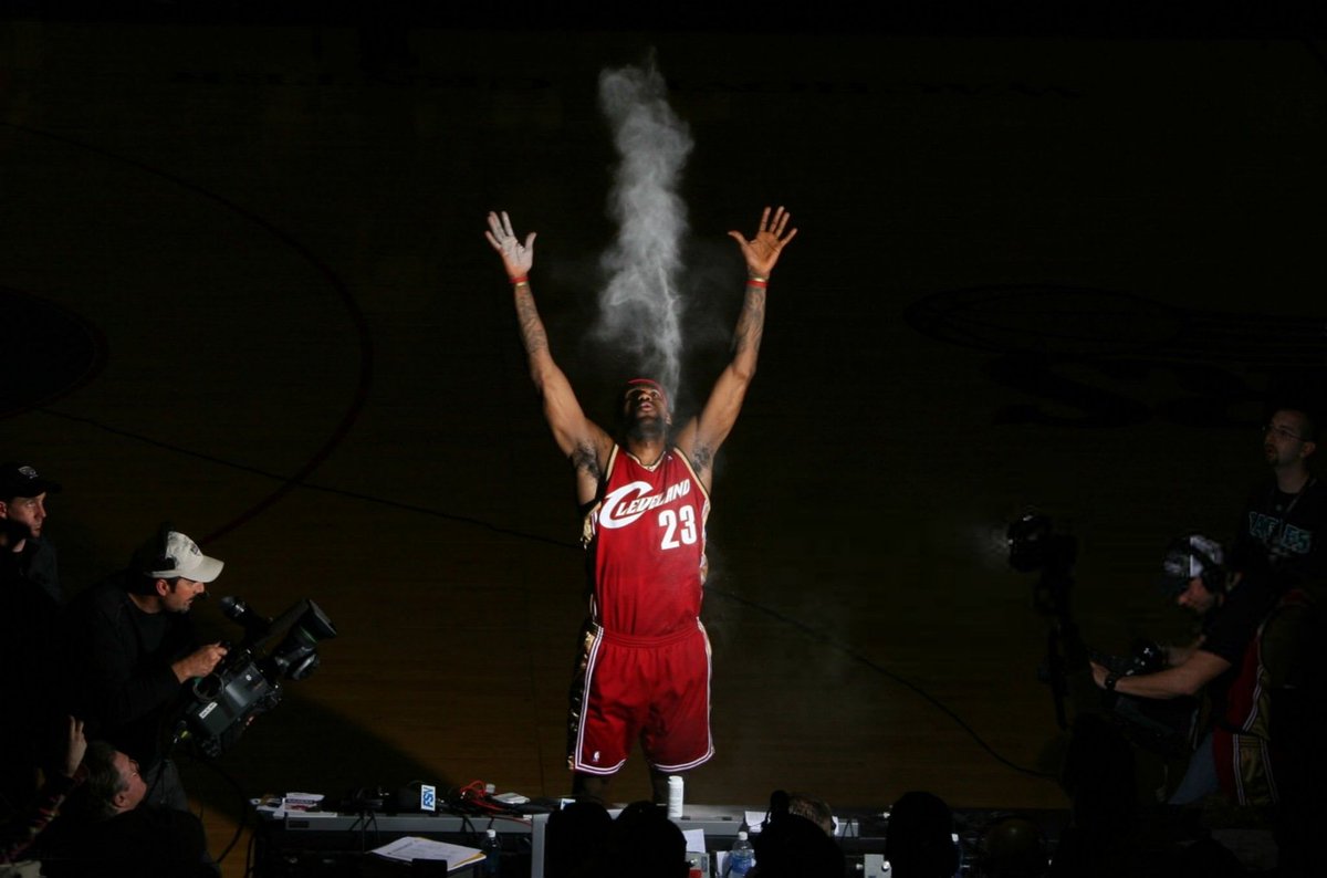 LeBron4K's tweet photo. The Beginning . https://t.co/5k3SM4QUzI