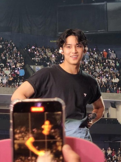 random mingyu (@randommingyu) on Twitter photo 