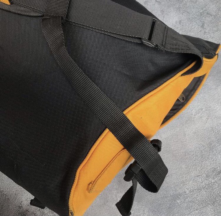 KananStrep's tweet photo. Fs messenger bag converse ukuran M L47 T37 , minus pemakaian saja.
Harga 250.000 bisa rekber👌
Minat Wa : 085157578664
#FnFjb https://t.co/MZRFl9Uy1v