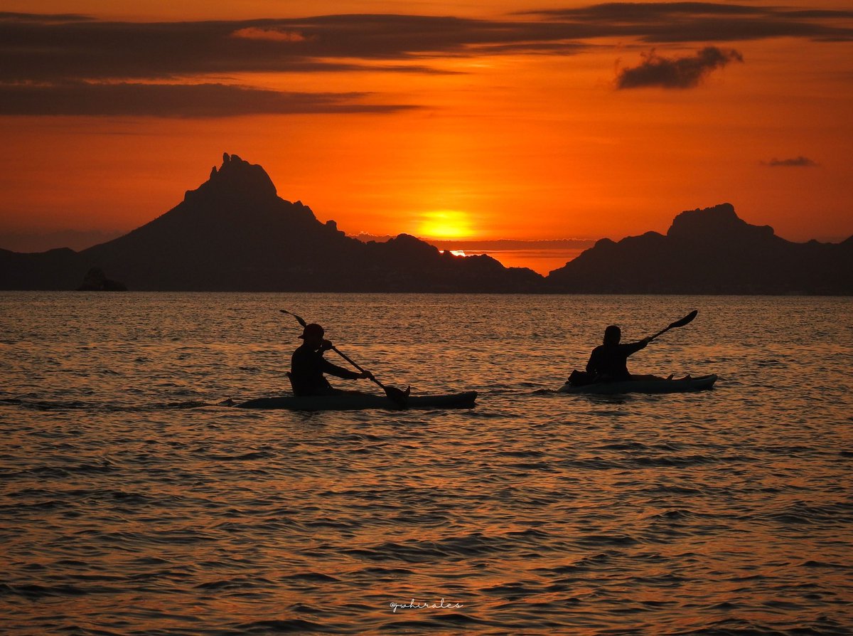 jwhirales's tweet photo. Kayaking / Kayakeando #kayak #kayaking #kayakeando #vermilionsea #marbermejo #bacochibampobay #tetakawi #seaofcortes #mardecortes #guaymas #sancarlos #sonora #mexico https://t.co/vyfJmXYrHr