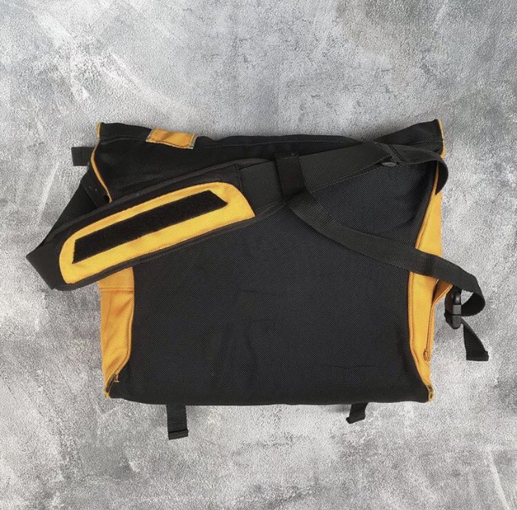 KananStrep's tweet photo. @FnFjb wts Messenger bag Converse size M L47 T37 , minus pemakaian saja
Harga 250.000
Minat : 085157578664
Siap rekber #FnFjb https://t.co/LBBqChw8fw