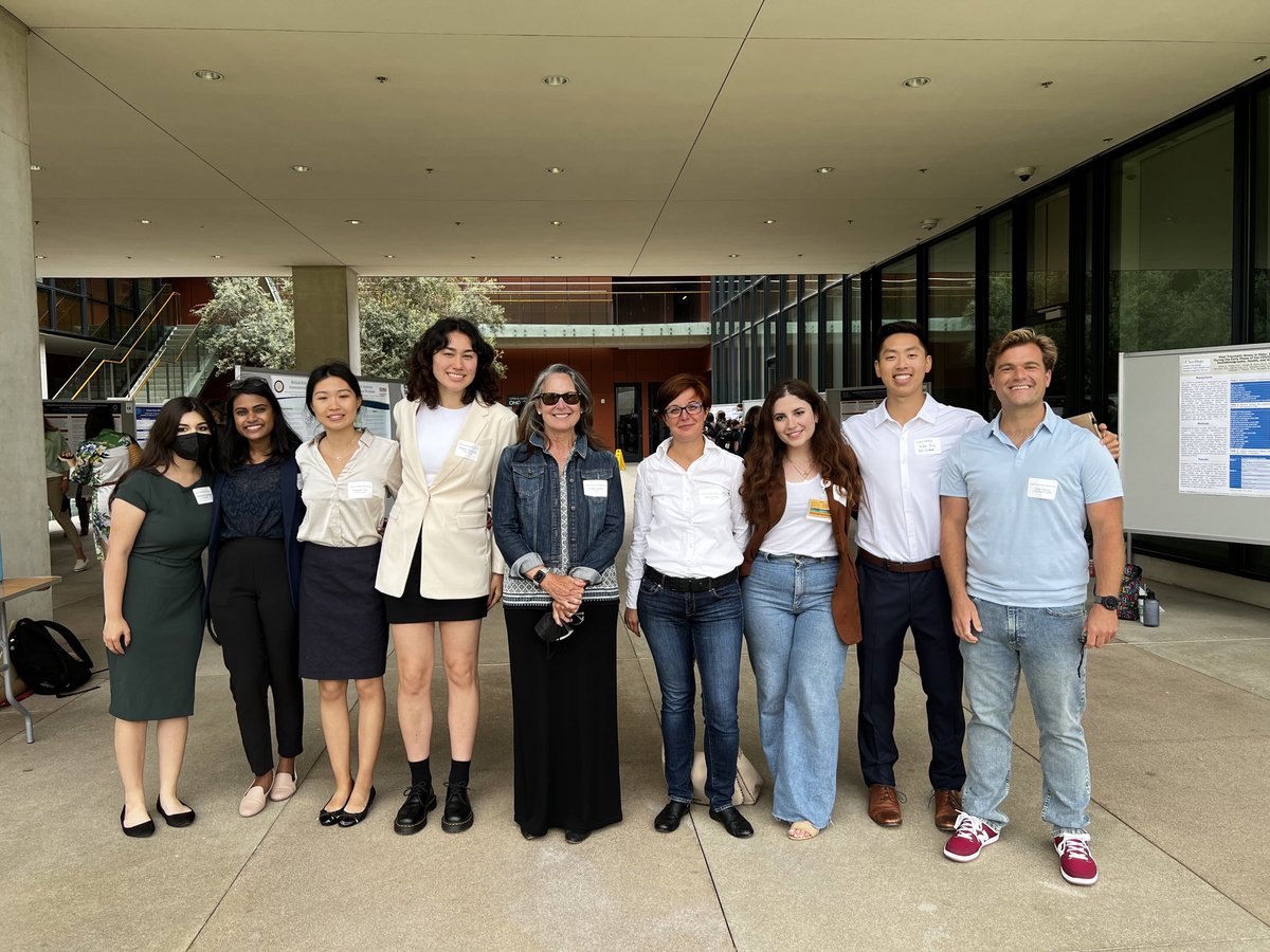cnebeker's tweet photo. This is a favorite 2022 memory with members of our @ReCODE_health team 🥰 celebrating at #PHRD2022! @UCSanDiegoSPH @designlabucsd @UCSD_EthicsProg @ResearchUCSD https://t.co/4YGvlGRIqr