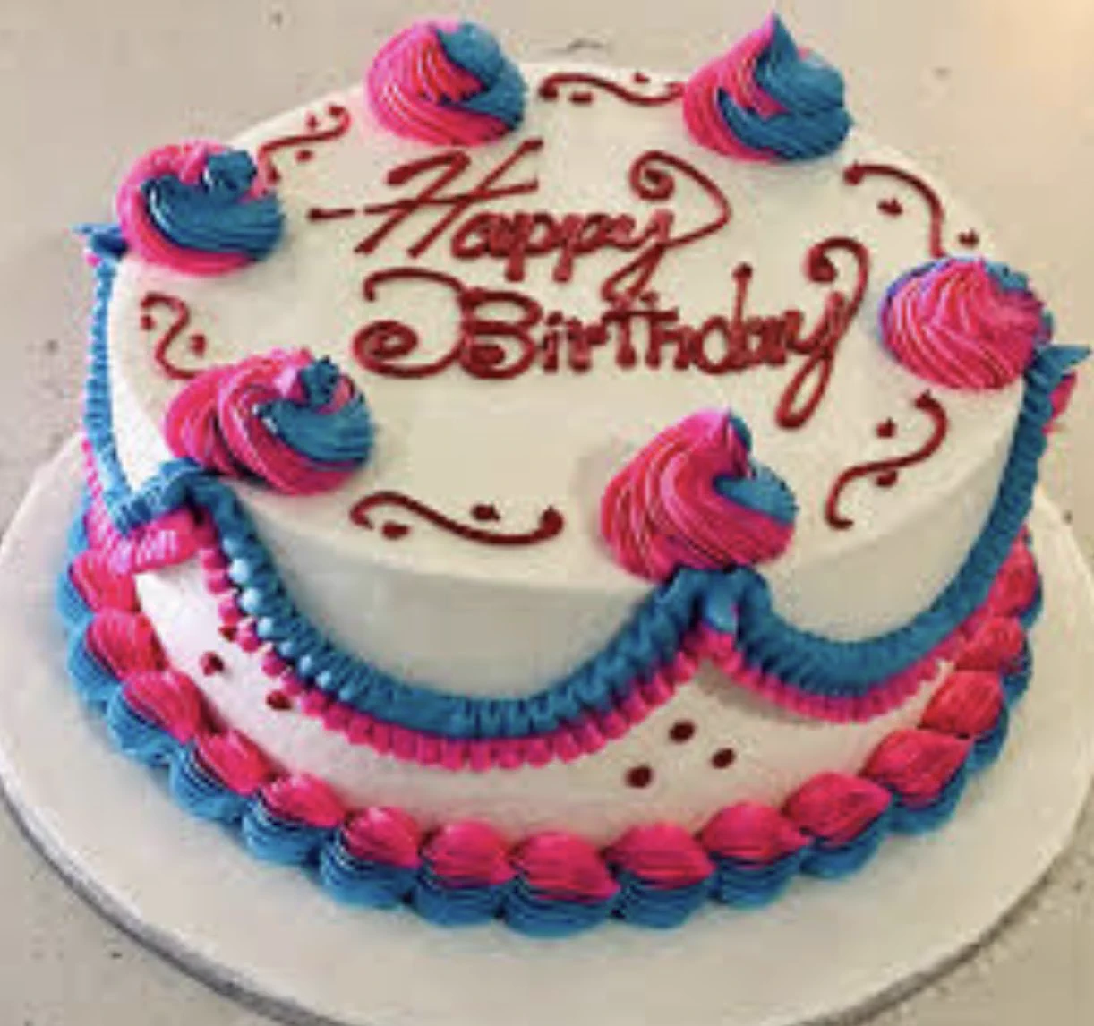あまり食べたいと思えない…？！アメリカのケーキがこちら！！
