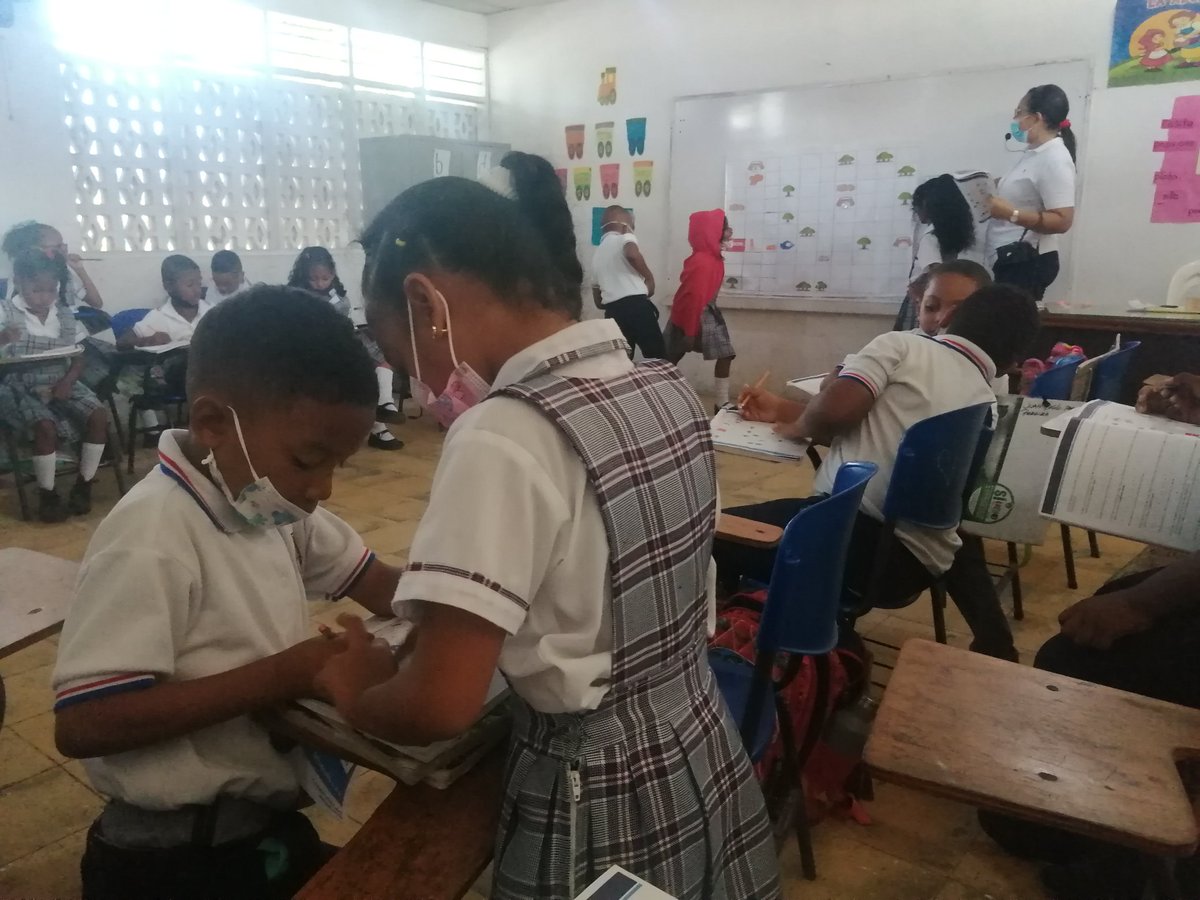 Katebaena22's tweet photo. La transformación es en las aulas, con los maestras, maestros, niños y niñas. Las Galletas para la abuela.
Material Prest. ABP
#mejoramientocontinuo
@PTA_Colombia 
@LondonoYerry 
@seceducacionctg https://t.co/QrGKZEWsdi