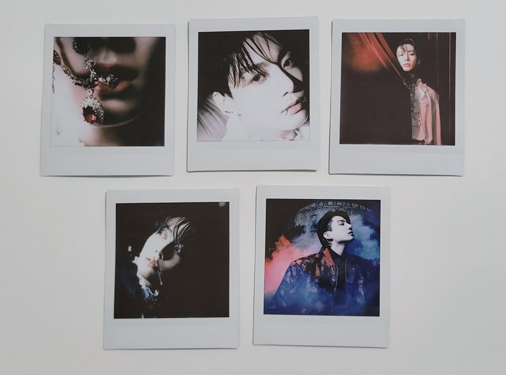 kymiras's tweet photo. ✨ Mini "Photo Folio" Giveaway  ✨

 💜 Set B 💜

Giving away another set of 5 polaroids of vampire Jungkook

-Retweet &amp; Like to enter
-Open World-wide
-Ends Friday 8pm PST

Winner will be contacted via dm and mail will be sent via First Class USPS

See next tweet for more info! https://t.co/867vu5PXU0