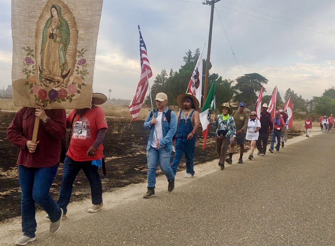 We’ve been marching for hundreds of miles, calling for <a href="/CAgovernor/">Governor Gavin Newsom</a> Newsom to support #AB2183. This bill will give us choices in how we organize, free from fear or retaliation. We arrive in Sacramento on August 26.

Join us: ufw.org/caagvotingchoi…
Donate: ufw.org/camarchdonate_t