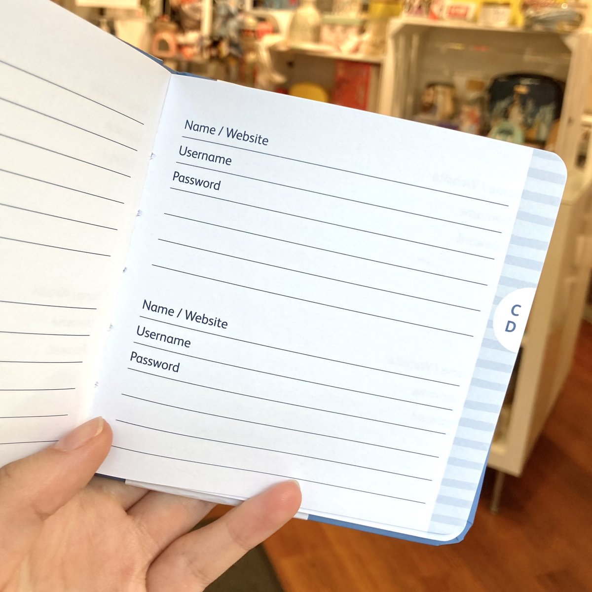 Never get caught out with a forgotten password again! 🤫 Keep all your important log in deets handy with one of these cute password keeper books! Now you can free up brain space for more fun things instead 🤪