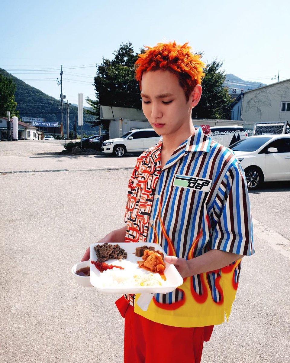 SHINeeating's tweet photo. Today's #shineeating post features another controversial Kim Kibum look: Flaming Hot Cheeto or nah? 🔥

#Key #SHINee https://t.co/GxPn9mnL5B