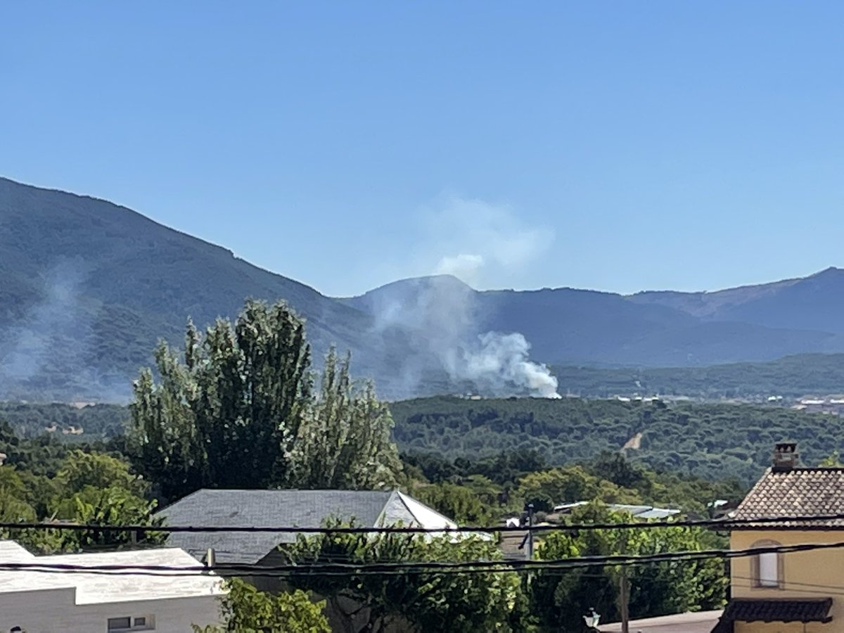 huerto33's tweet photo. #IFLaAdrada fotos desde Piedralaves a las 11:39 https://t.co/JRYBP1Xm5Y