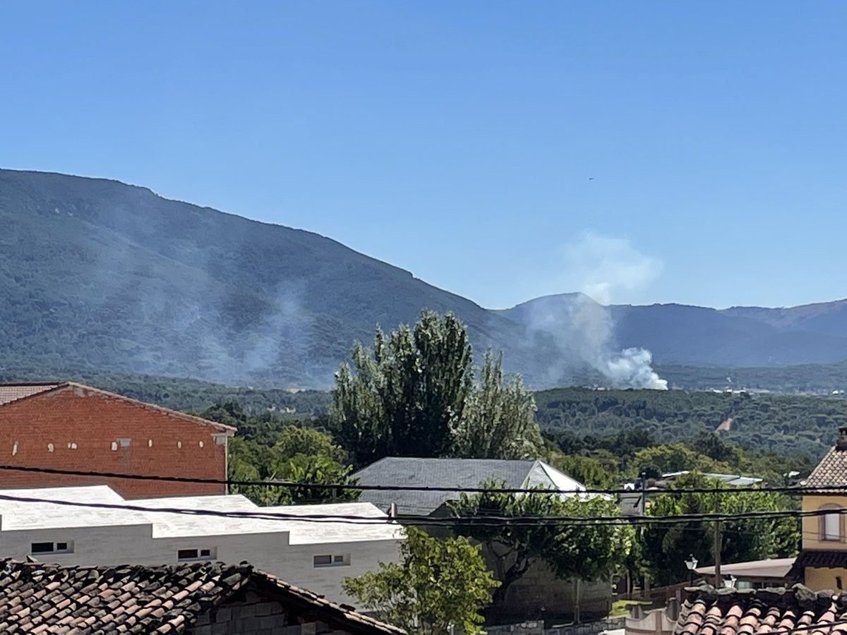 huerto33's tweet photo. #IFLaAdrada fotos desde Piedralaves a las 11:39 https://t.co/JRYBP1Xm5Y