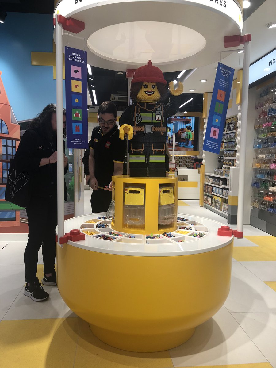 Such a fun time working with the amazing <a href="/LEGO_Group/">LEGO</a> on its historic Dublin store opening with the best bunch of colleagues at <a href="/Drury_comms/">Drury</a> #EverythingIsAwesome #LEGOStoreDublin
