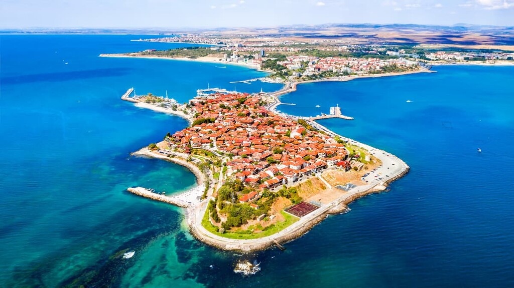 Capabletravel's tweet photo. Visit Nessebar in @bulgariaofficial
Follow @capabletravel for travel inspiration and places to visit⁠
#българия #bulgariaofficial #bulgaria #beautiful #sofiacity #bulgarian#travelbulgaria #visitbulgaria #bulgarianhistory #bestoftheday #CondeNastTraveller⁠ https://t.co/RBnN2hACIo