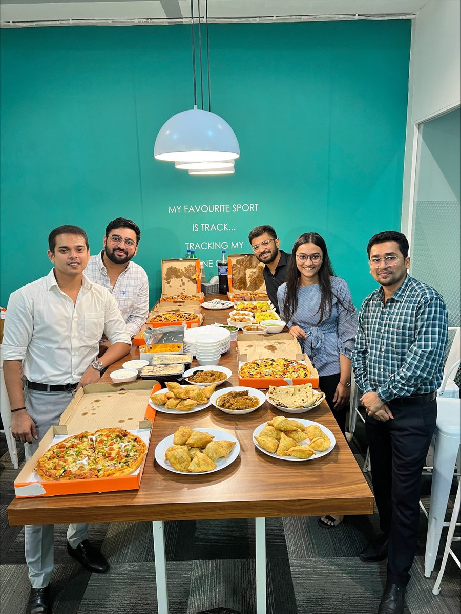 RaseshSeth's tweet image. A nice mid week potluck at Nextyn

I've realised - nothing keeps our people happier than good food and good vibes!

#Potluck #Nextyn