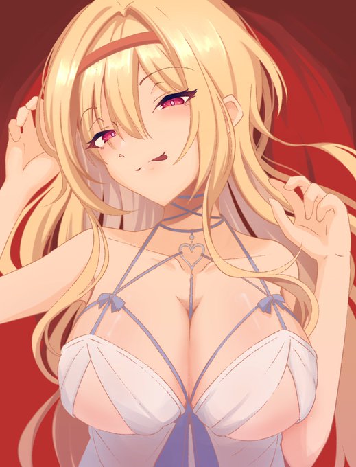 #夏休みはフォロワーさんが増える
薄着のちとせ嬢 