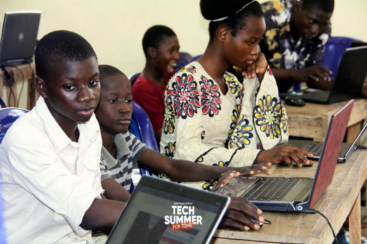 ngtgdi's tweet photo. The kids went into their various groups to continue their project, very amazing to see the progress these folks have made in just 8 days.
#techSummer #teens #tech #TechSummerforteens #uiux #css #html #javascript #productdesign #grassroots #development #tech #women #design https://t.co/7jA6EEIkNo