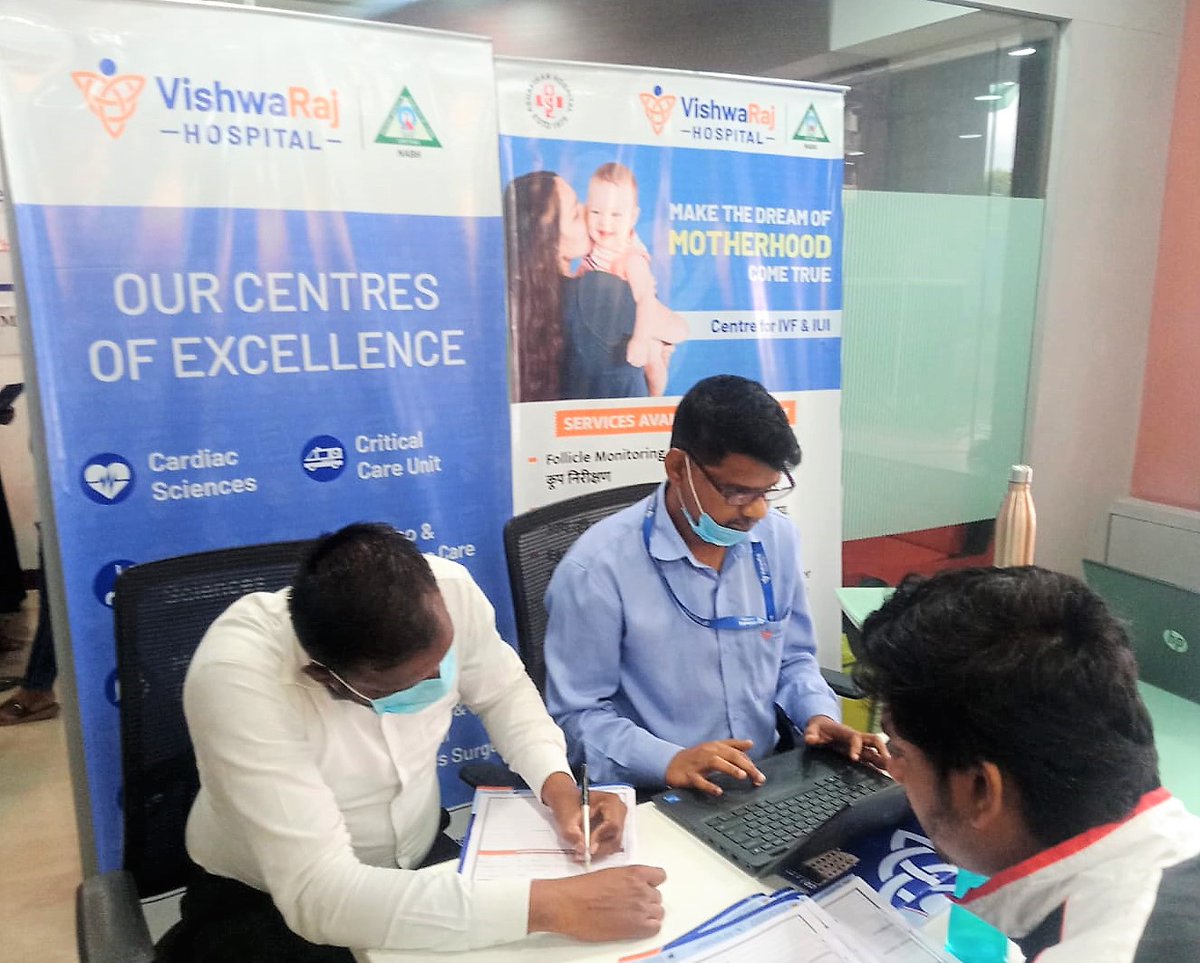 vrhpune's tweet photo. “The greatest wealth is Health”. A Free Health Camp was organized in association with Chola MS General Insurance Company by specialist doctors of VishwaRaj hospital in IndusInd bank Kalyani Nagar.

#VRHCares #HealthCamp #HealthCheck #HealthForAll #HealthAwareness #BloodPressure https://t.co/R2xi0czmfG