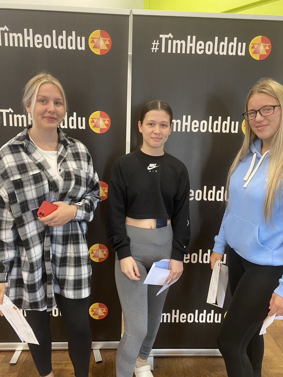 Nerys Davies tweet media