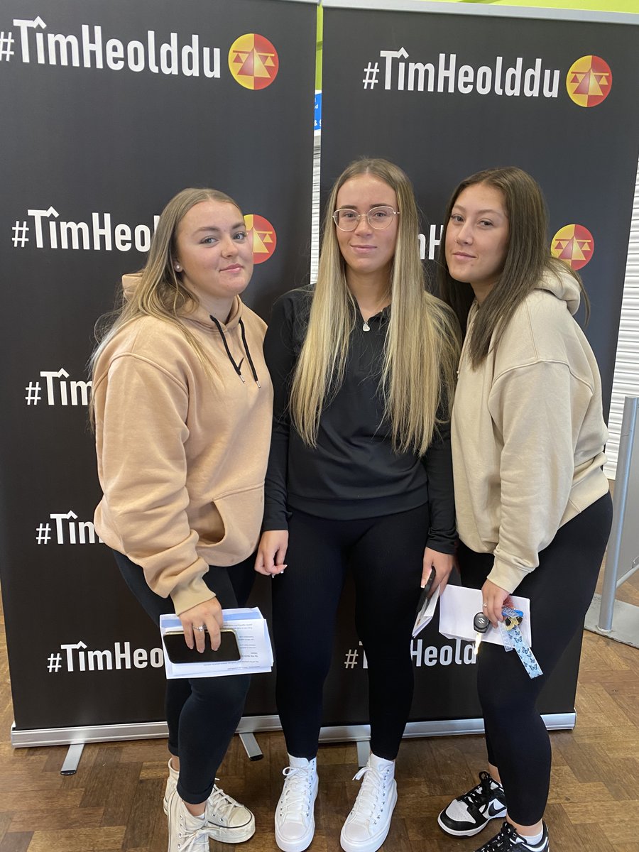 Nerys Davies tweet media