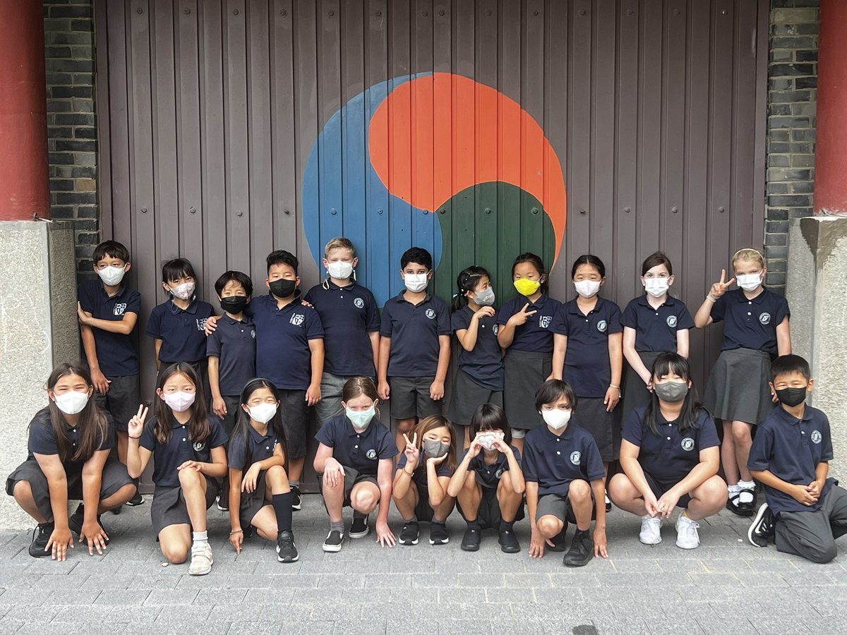 emcslack's tweet photo. Welcome 4M 2022-2023. I can’t wait to learn and grow with you this year! @SFBritishSchool https://t.co/vMDPwmTlE0