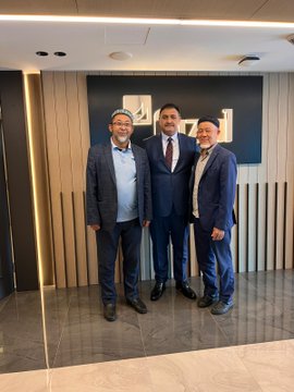 TheUNIW's tweet photo. The officials from Malaysia based @ensanyglobal and our council member from Ihlas Foundation Kazakhstan paid a congratulatory visit to our Secretary General @Eyupakbal1966 and gave information about their recent activities. https://t.co/F9fppVWY8P