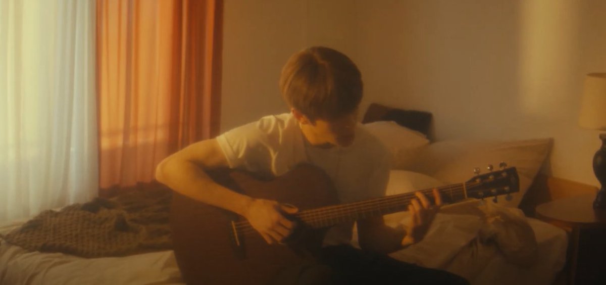 🖤 Forever Only by Jaehyun 🖤
[กาวเพลงของน้องในฉบับของเราเอง]
พยายามจะตีความ แต่ ... ตอนนี้มองเห็นแค่จุด 2 จุดเอง 😂
ถ้านึกอะไรออก จะมาเพิ่มในเทรดนี้แล้วกันนะคะ

/อาจเป็นความเห็นจากมุมมองของเราฝ่ายเดียว
โปรดใช้วิจารณญาณในการอ่านและรับชม 55555