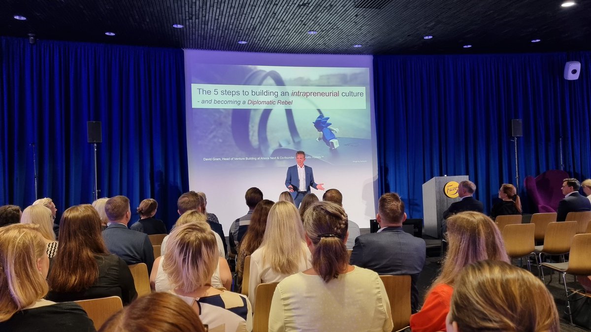 David Gram on stage at #FazerInnovationEvent 💪