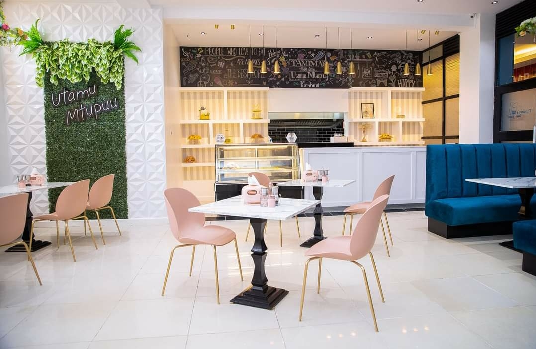 Miss_Patriciah's tweet photo. Found this place yesterday and I just have to put y'all on. 😊
 Tamima's Tam Tam, Mountain Mall 1st Floor.
The interior is mad pretty, music relaxing, food tasty and everything is below Ksh. 600 😍😋 https://t.co/WmW4Ww1dKe