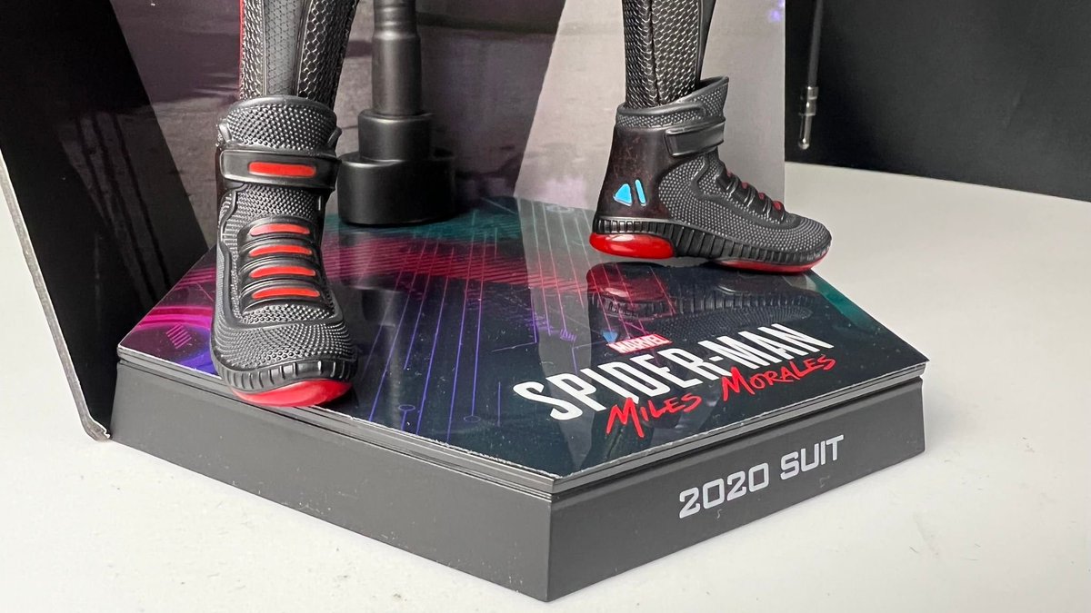 Encore une belle pièce de Hot Toys : la 𝗙𝗶𝗴𝘂𝗿𝗶𝗻𝗲 𝗠𝗶𝗹𝗲𝘀 𝗠𝗼𝗿𝗮𝗹𝗲𝘀 𝗠𝗮𝗿𝘃𝗲𝗹’𝘀 𝗦𝗽𝗶𝗱𝗲𝗿-𝗠𝗮𝗻 🖤
Vous pouvez toujours la pré-commander sur notre site web
▶bit.ly/3QKJ6TJ

#milesmorales #spiderman #spidermanfans #marvel #hottoys #derivstore